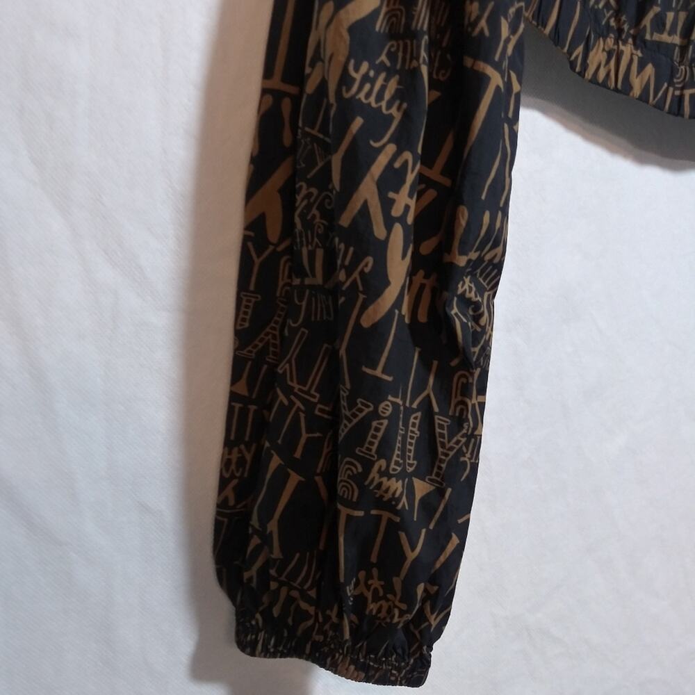 Yitty By Fabletics Medium Mesh Me Cropped Graphic… - image 4